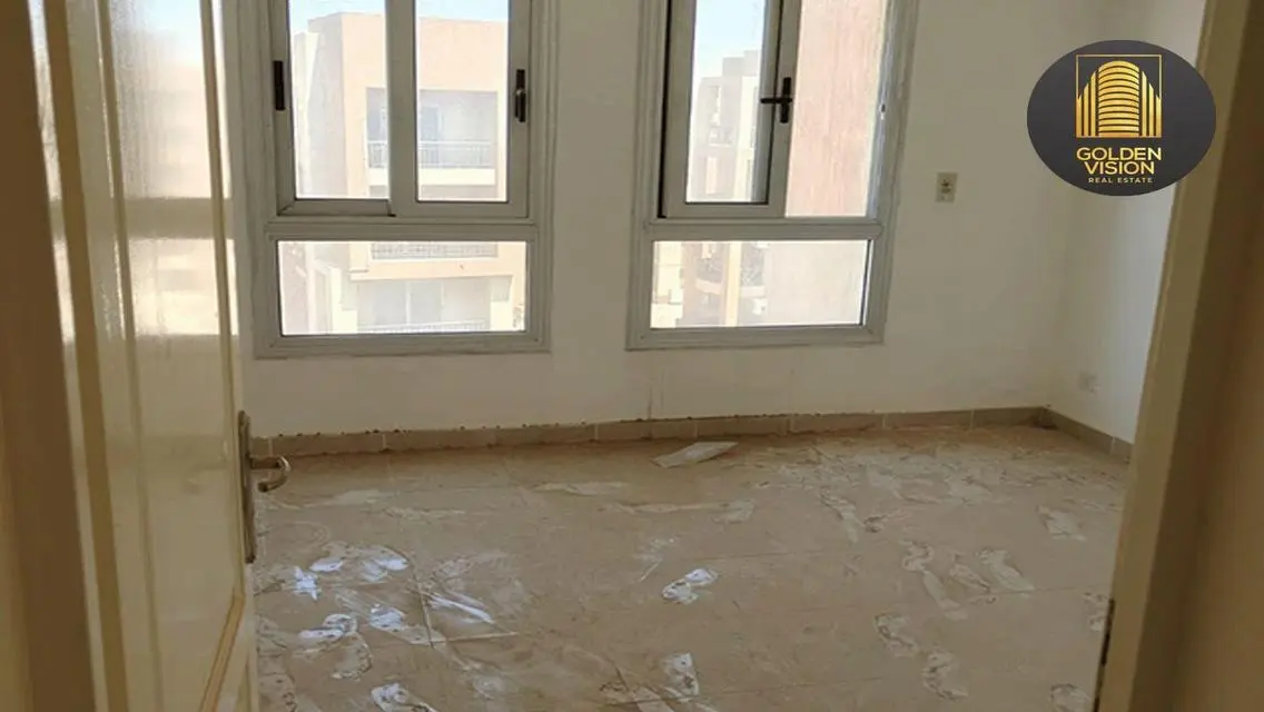 شقة للبيع فى مدينتى 206م² فى ال B8 تقسيط 5 سنوات .