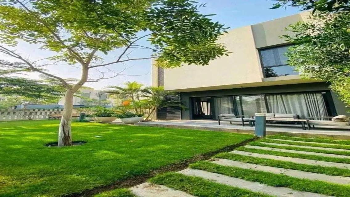 فيلا متشطبه في بالم هيلز باقل سعر وتسهيلات حتى 8 س