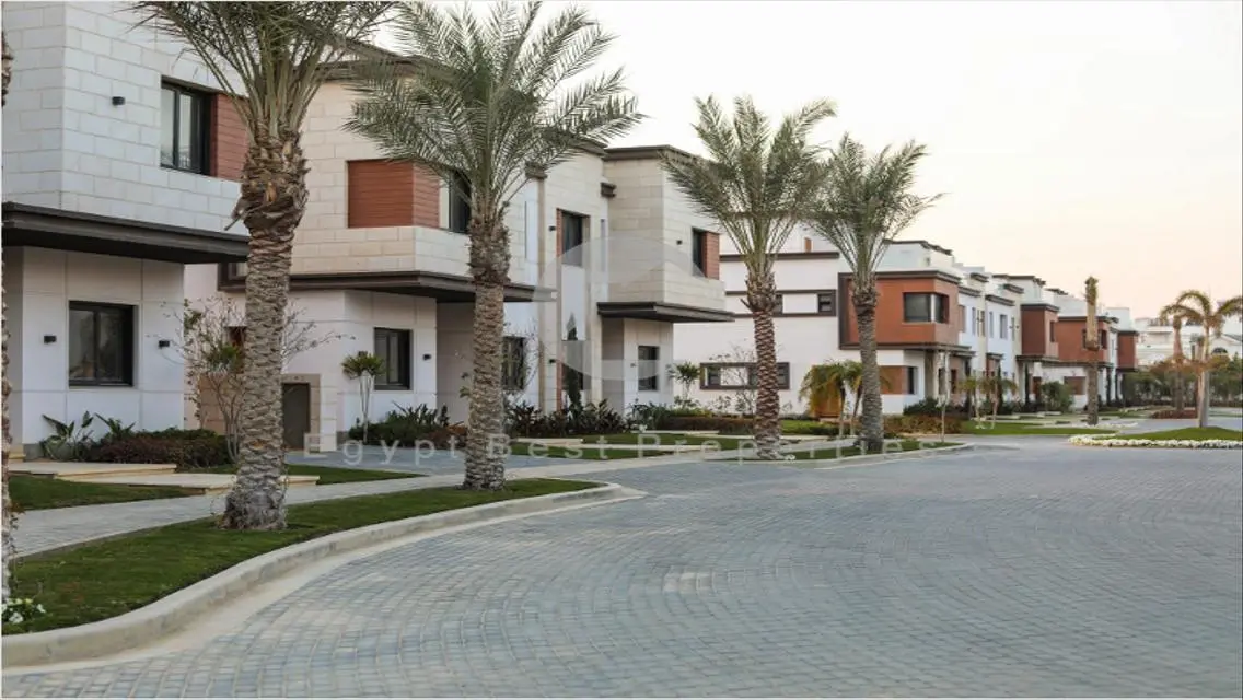 Twin house for sale in Azzar New Cairo 5% DP