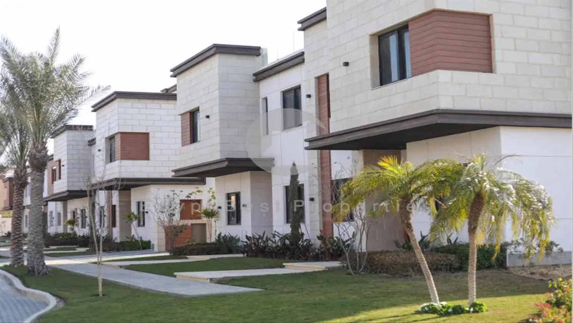 Twin house for sale in Azzar New Cairo 5% DP