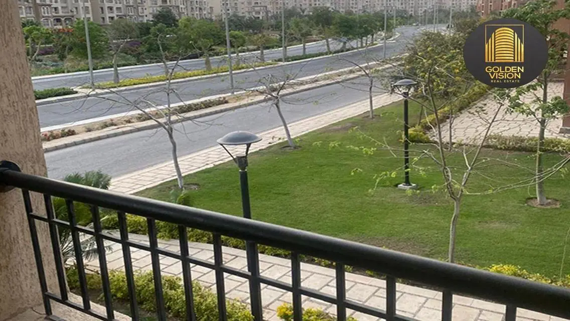 شقة للبيع فى مدينتى 199 م² فى ال B8 ألترا لوكس .