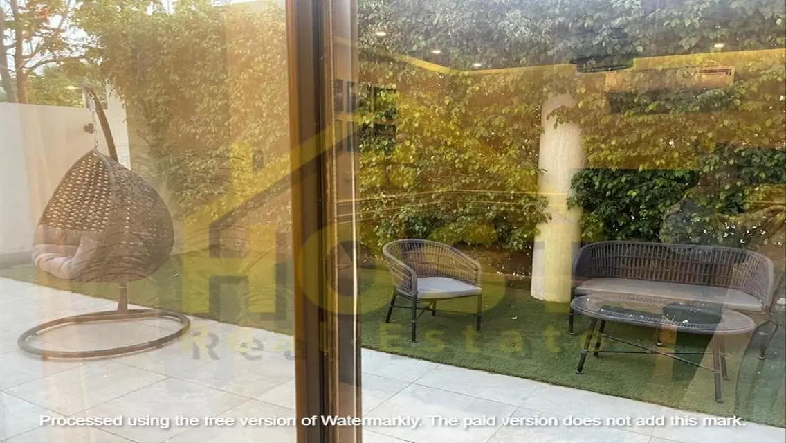Stunning Furnished Apartment for Rent in Lake View
