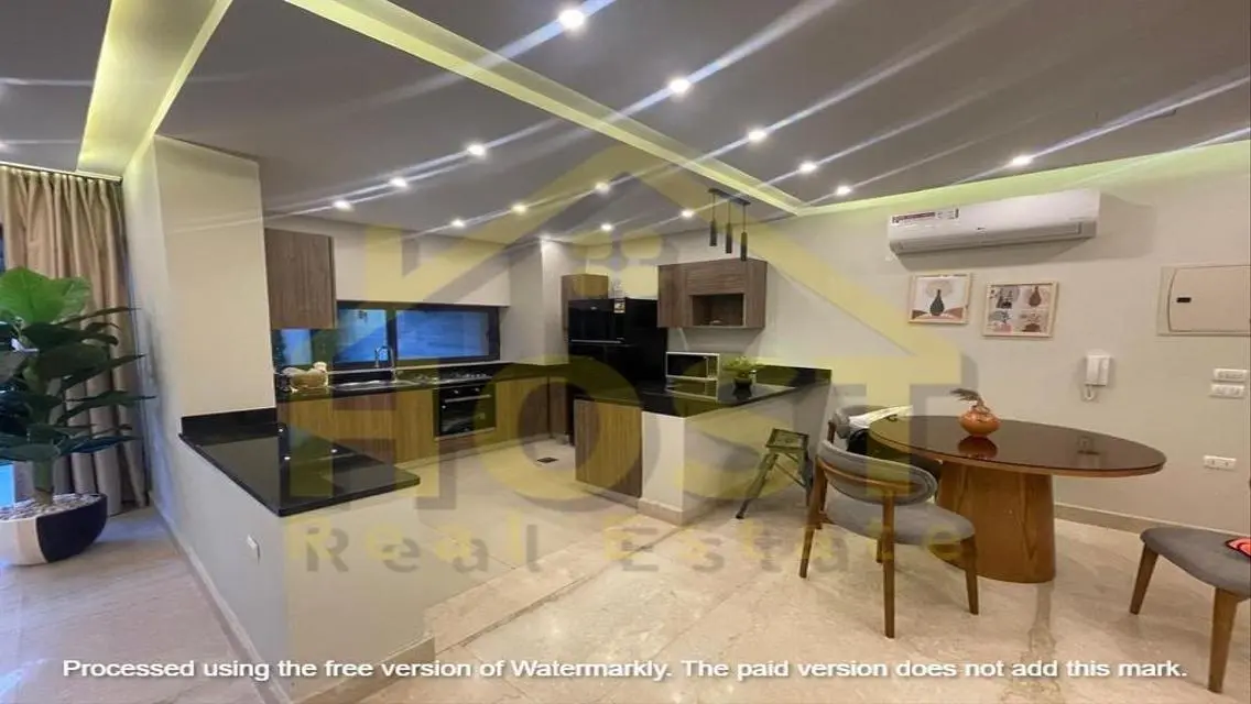 Stunning Furnished Apartment for Rent in Lake View
