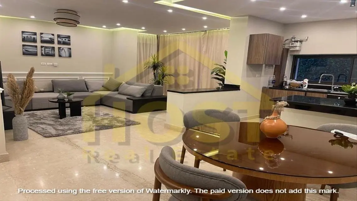 Stunning Furnished Apartment for Rent in Lake View