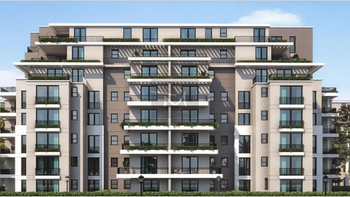 Near AUC-Luxury Apartments for Sale in Sarai