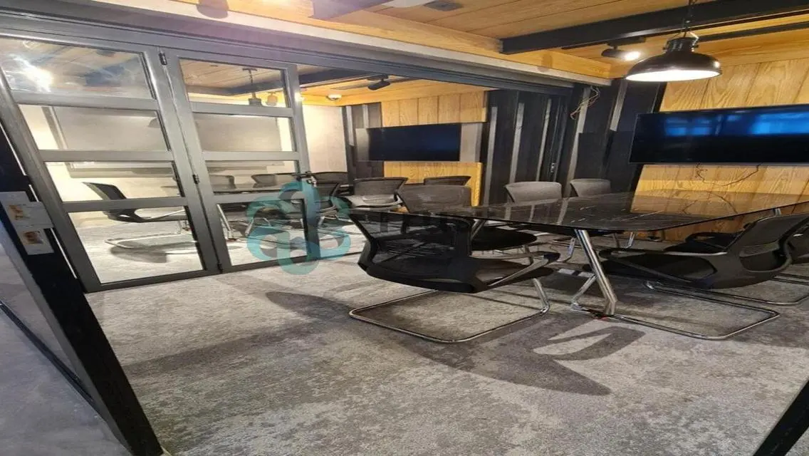 مكتب للبيع في Park st - الشيخ زايد متشطب فيو بلازا