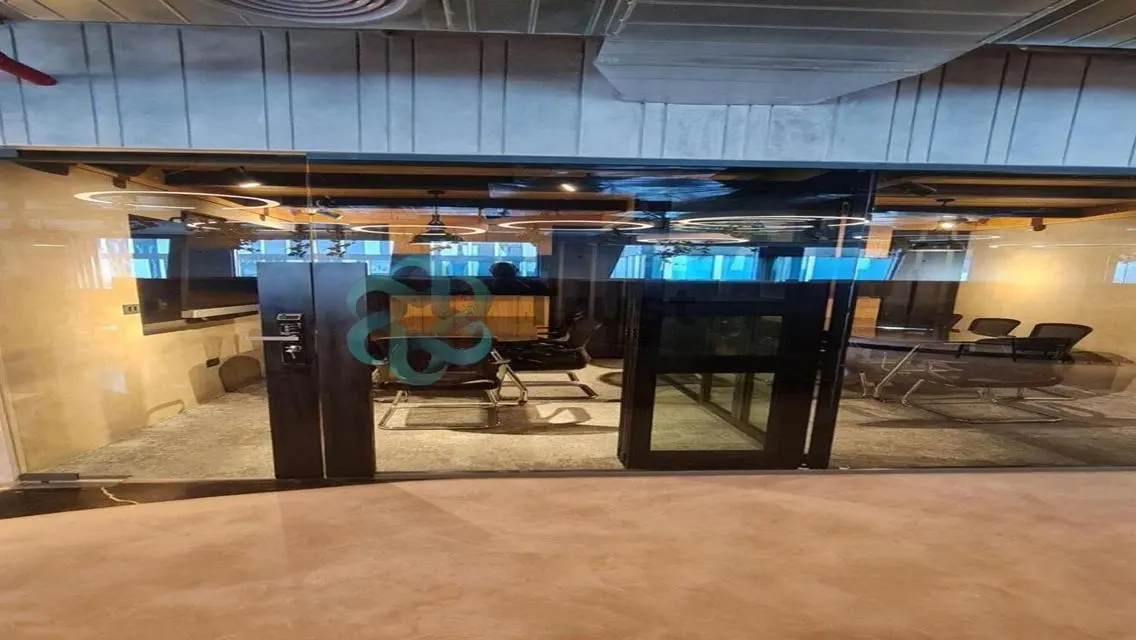 مكتب للبيع في Park st - الشيخ زايد متشطب فيو بلازا
