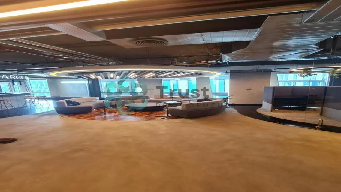 مكتب للبيع في Park st - الشيخ زايد متشطب فيو بلازا