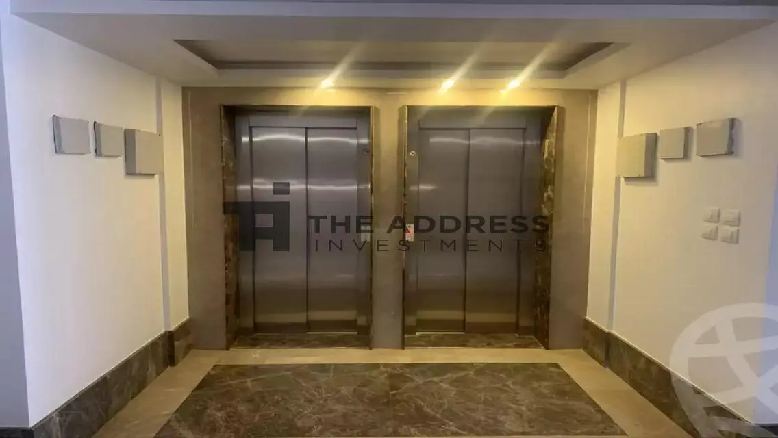 Apartment for sale in Azad under market price