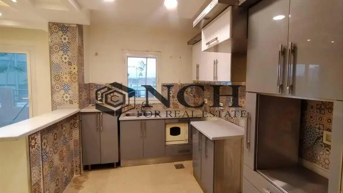 STUNNING APT 230M WZ GARDEN FOR RENT,KITCHEN-ACS