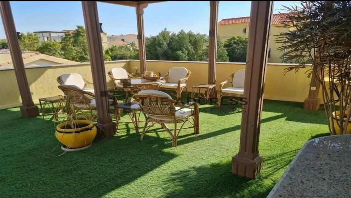 Townhouse 360sqm + garden + roof installment 8year