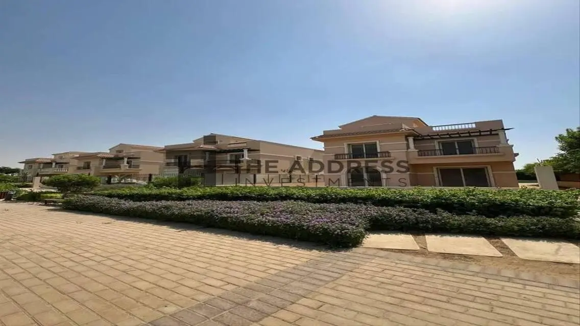 Townhouse 360sqm + garden + roof installment 8year