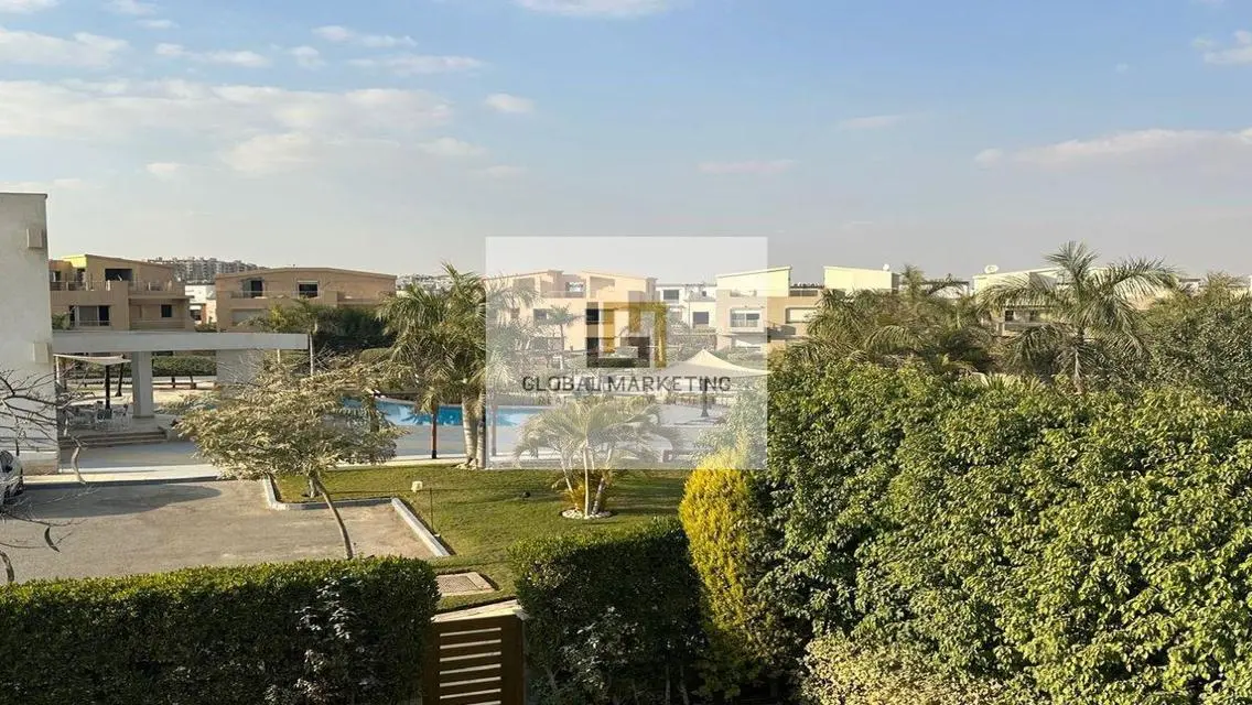 فيلا بفرش كلاسيك للايجار في كمبوند اسوار ريزيدينس