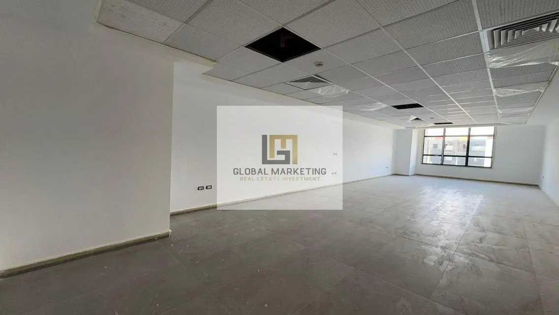Office 1620m for rent Ready to Move in Teseen