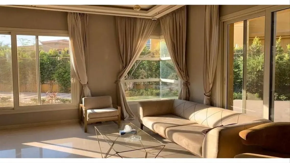 FOR SALE STAND_ALONE 330M IN HYDE PARK NEXT TO AUC