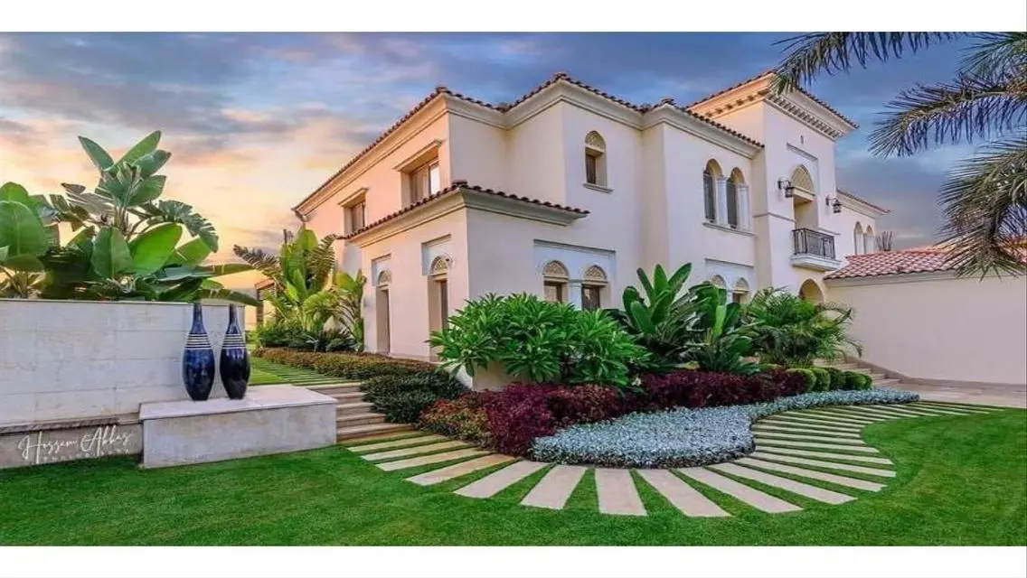 FOR SALE STAND_ALONE 330M IN HYDE PARK NEXT TO AUC