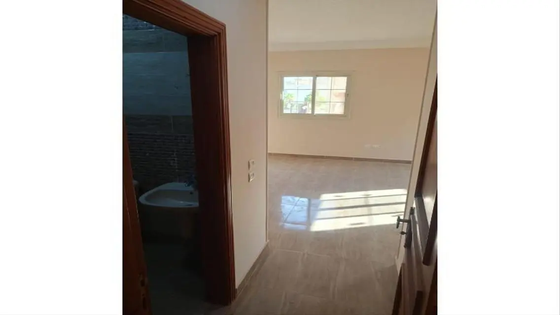 deluxe finished apartment 4 rent in East Academy