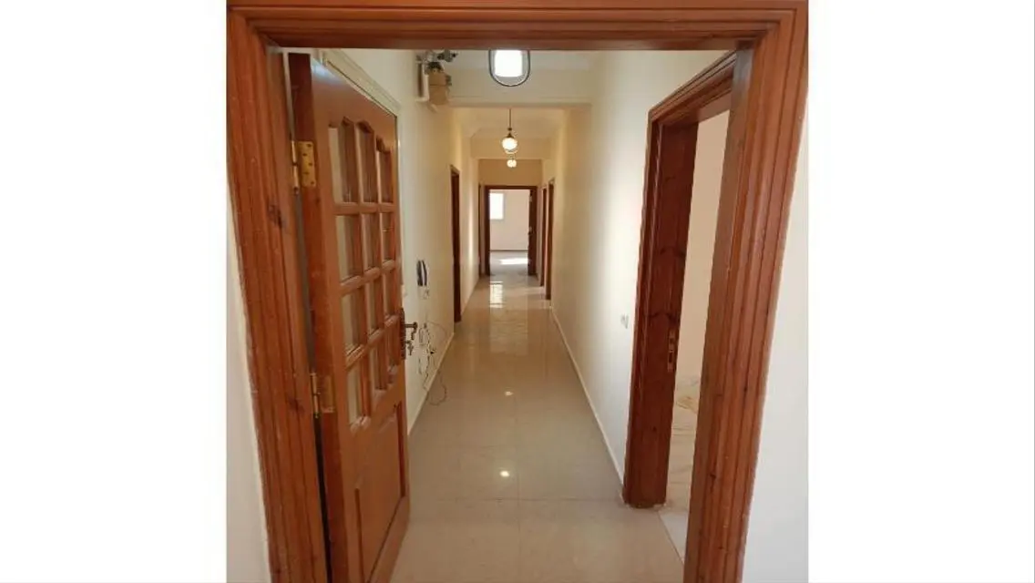 deluxe finished apartment 4 rent in East Academy