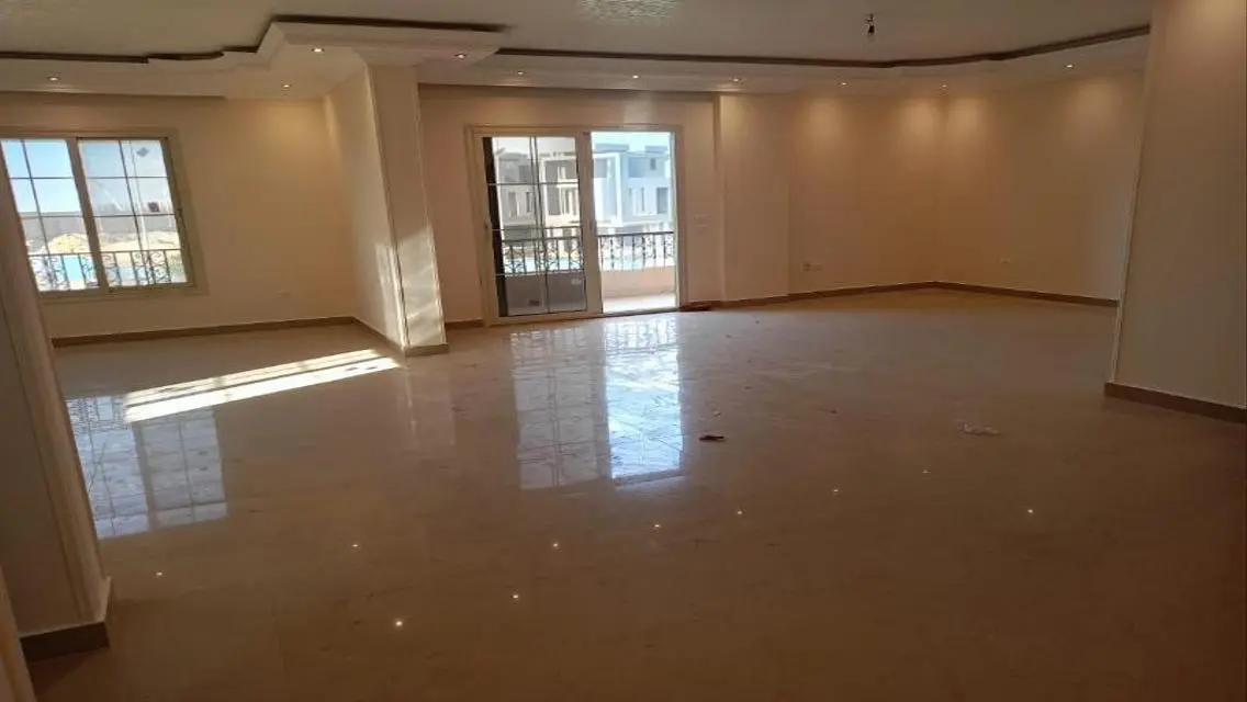 deluxe finished apartment 4 rent in East Academy