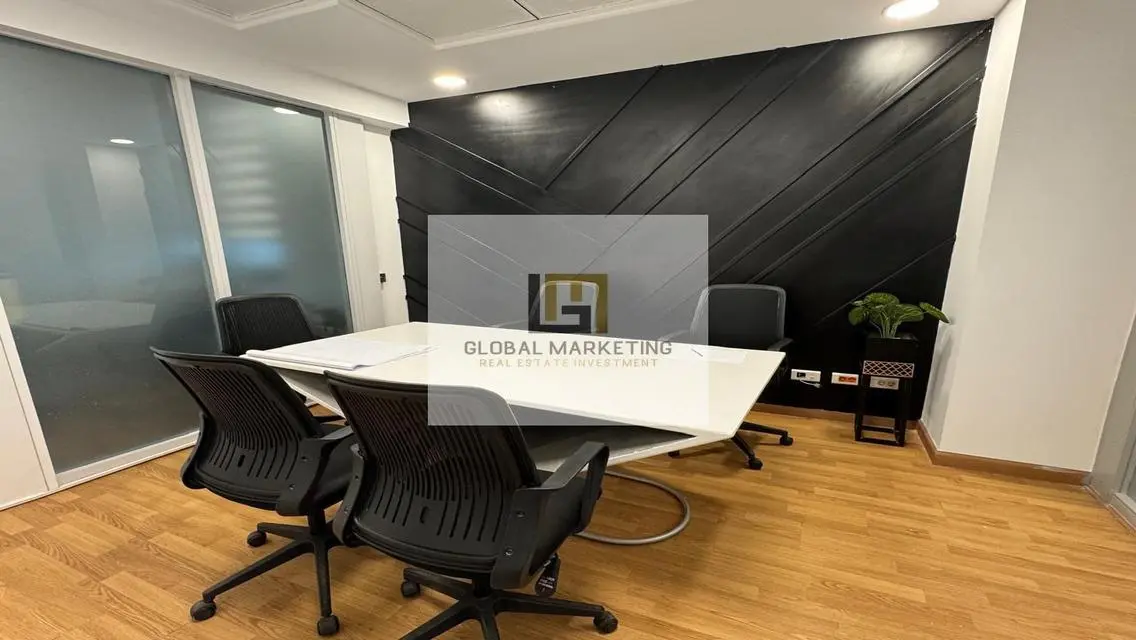 Finished Office 658m For rent in 90th St Direct