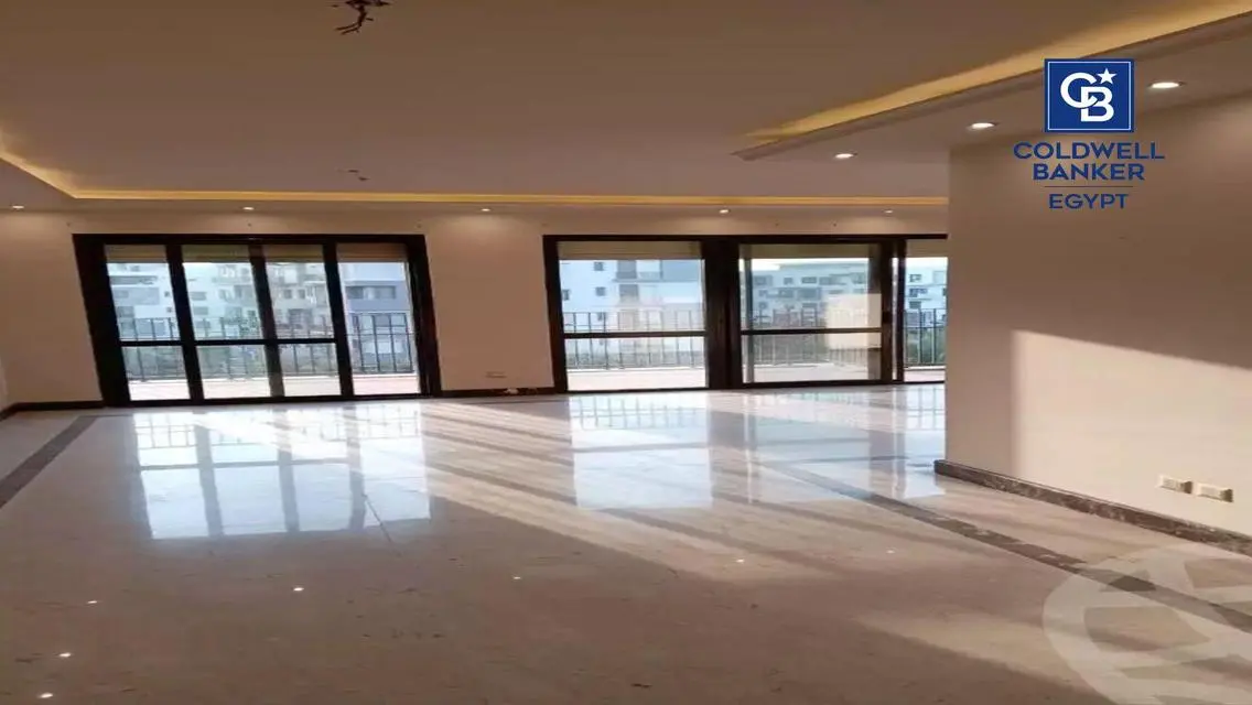 Apartment Fully Finished Prime Location At Eastown