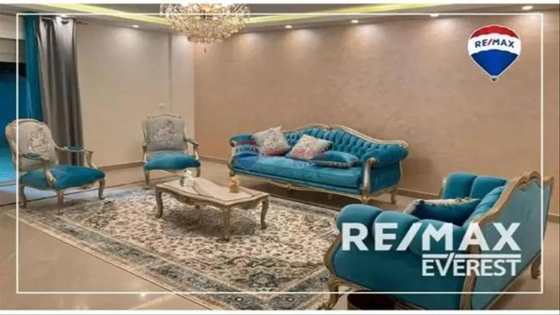 Complete Apartment with 200 sq meters in the Heart of the City