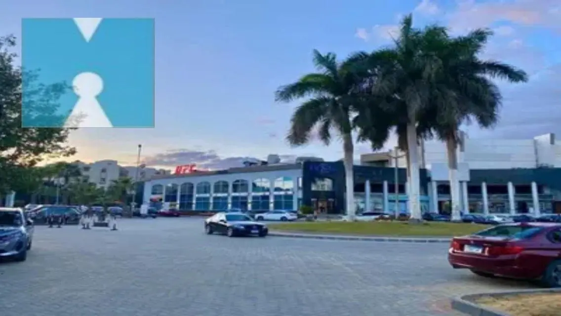 Prime location, standalone villa with kitchen