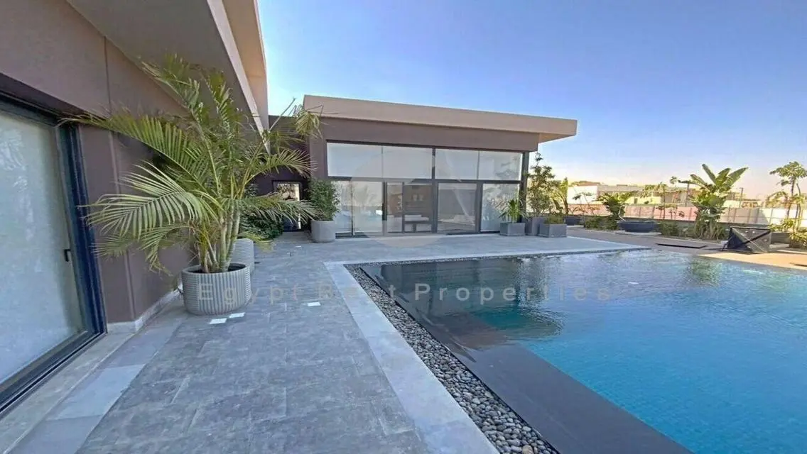 Villa For Sale in Swan Lake West Over 7 Years