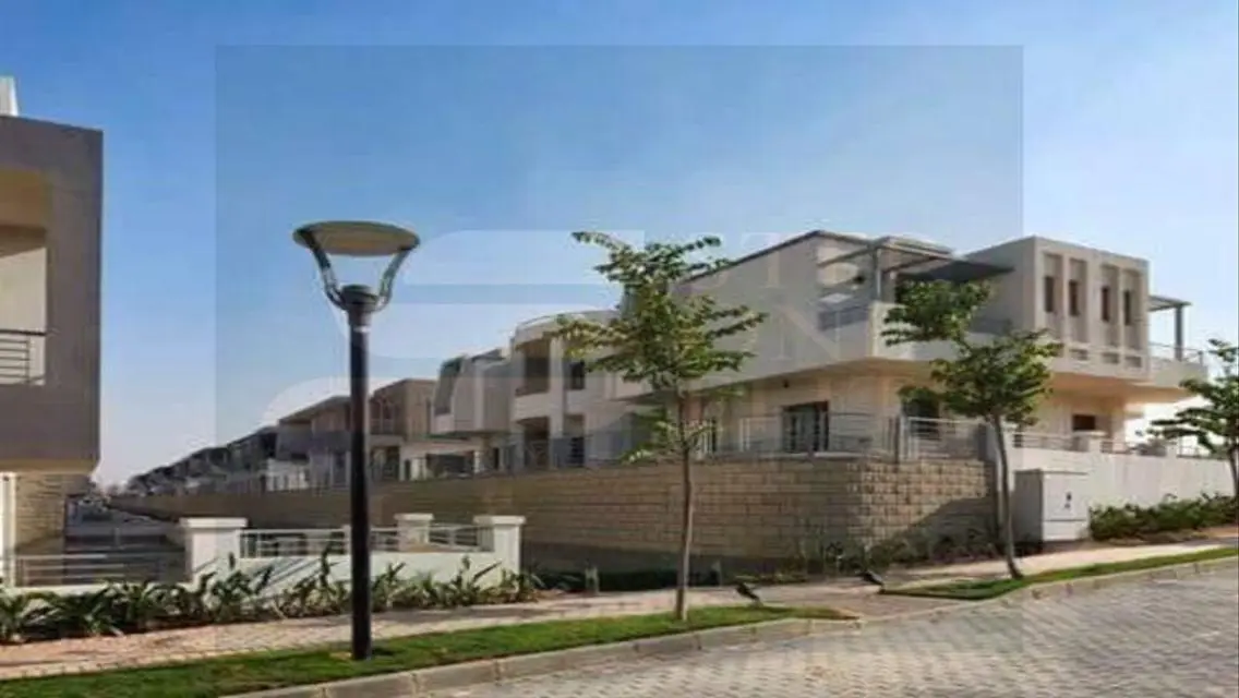 Apartment for sale in the first compound in front