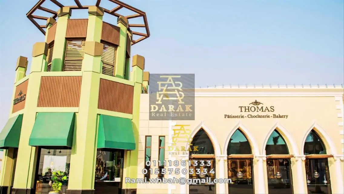 محل للبيع واجهة في اوبن اير مول مدينتي على واجهة