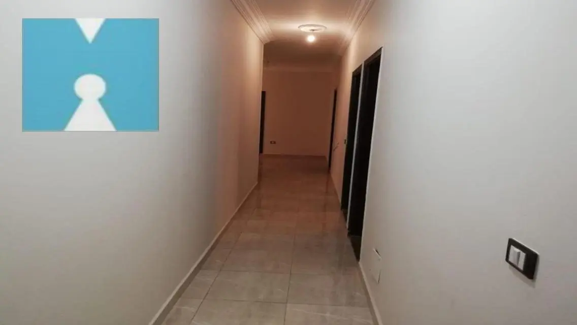 شقه للبيع ارضى منخفض بحديقة الحي سادس عشر