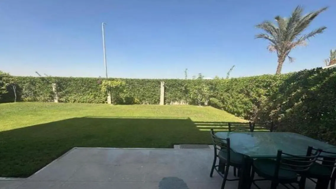 Standalone Villa with special price in The Crown