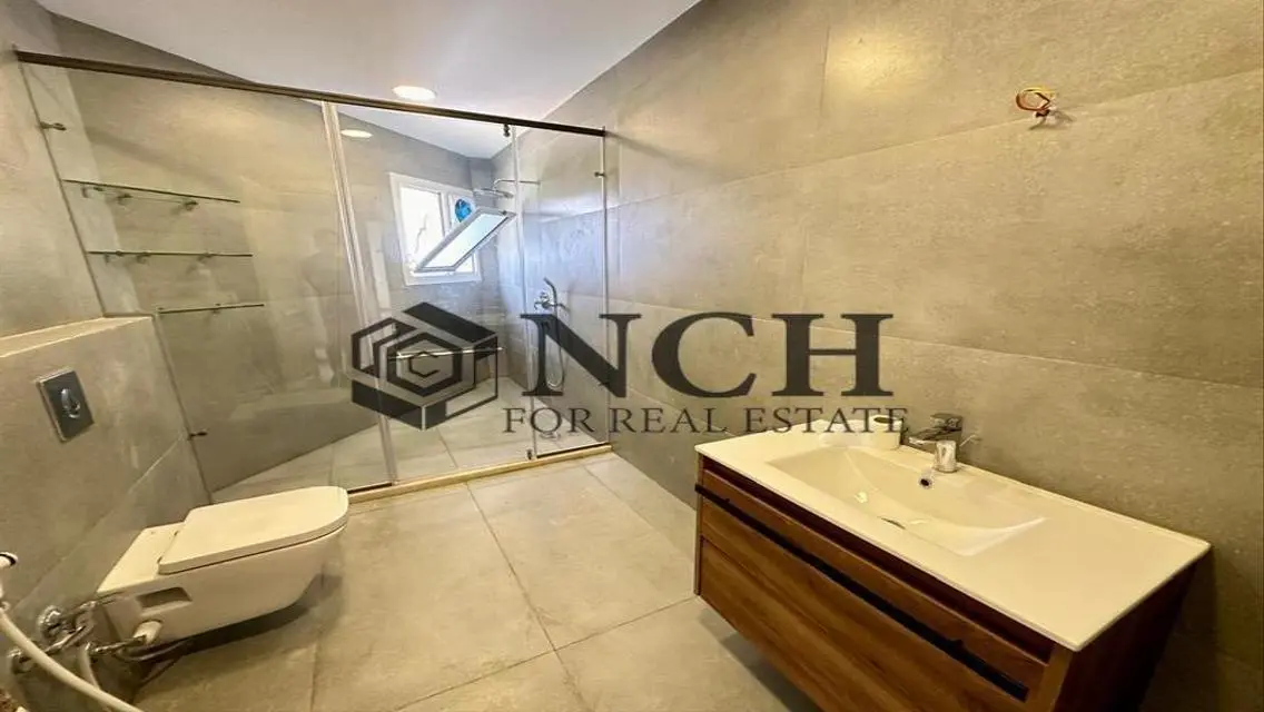 ULTRA SUPER LUX APT 200M FOR RENT, KITCHEN AND ACS