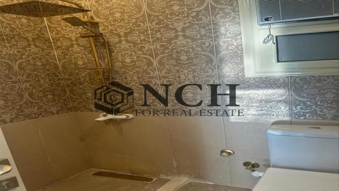 LUXURY APT 162M 3BED FOR SALE, UNDER MARKET PRICE.