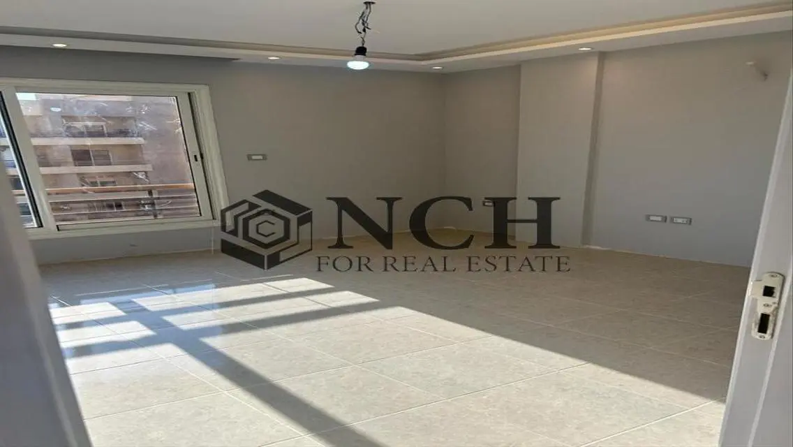 LUXURY APT 162M 3BED FOR SALE, UNDER MARKET PRICE.