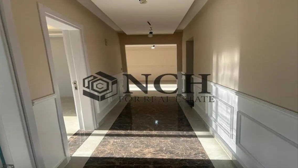 LUXURY APT 162M 3BED FOR SALE, UNDER MARKET PRICE.