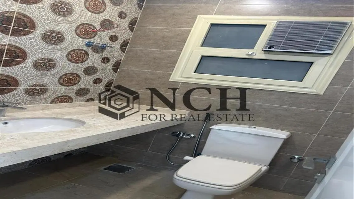 LUXURY APT 162M 3BED FOR SALE, UNDER MARKET PRICE.