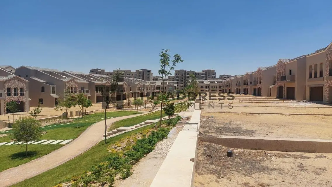 تاون هاوس ميديل موقع مميز استلام فوري  لصبور ريسيل