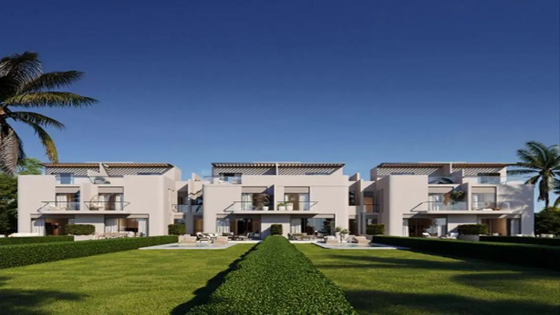 Invest Now! Large Villa with Easy Payments