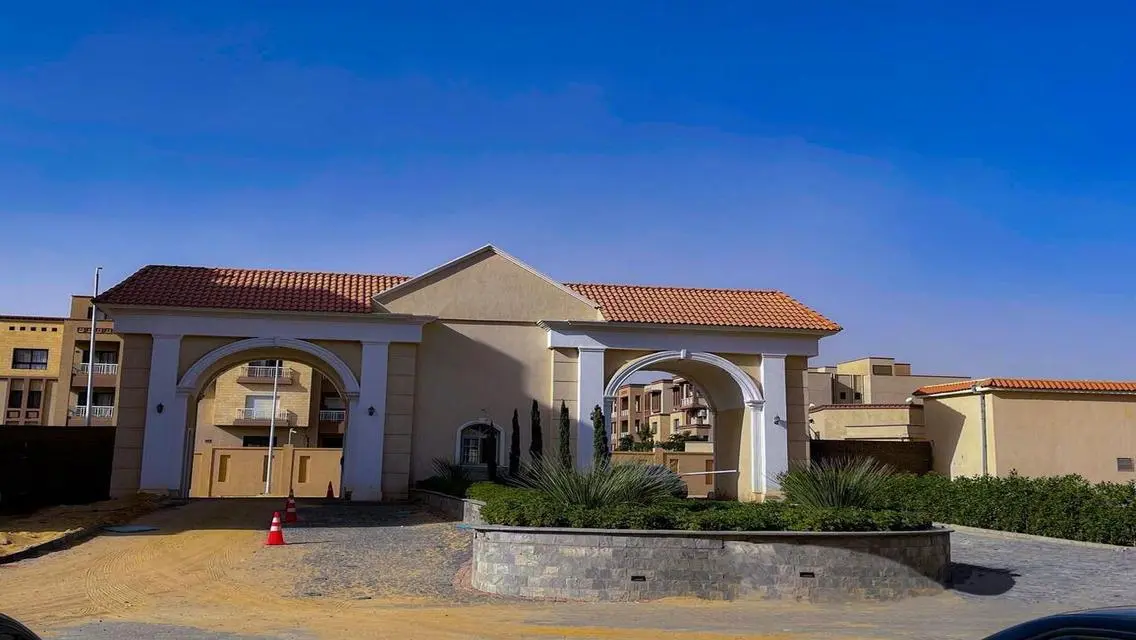 For sale, a duplex in Abha Compound, with a paymen