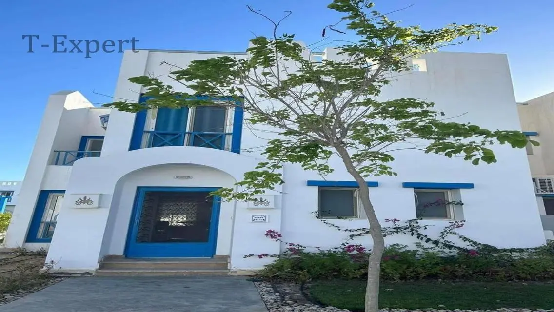 شاليه متشطب بالكامل بمقدم 180الف اقساط علي 12 سنه