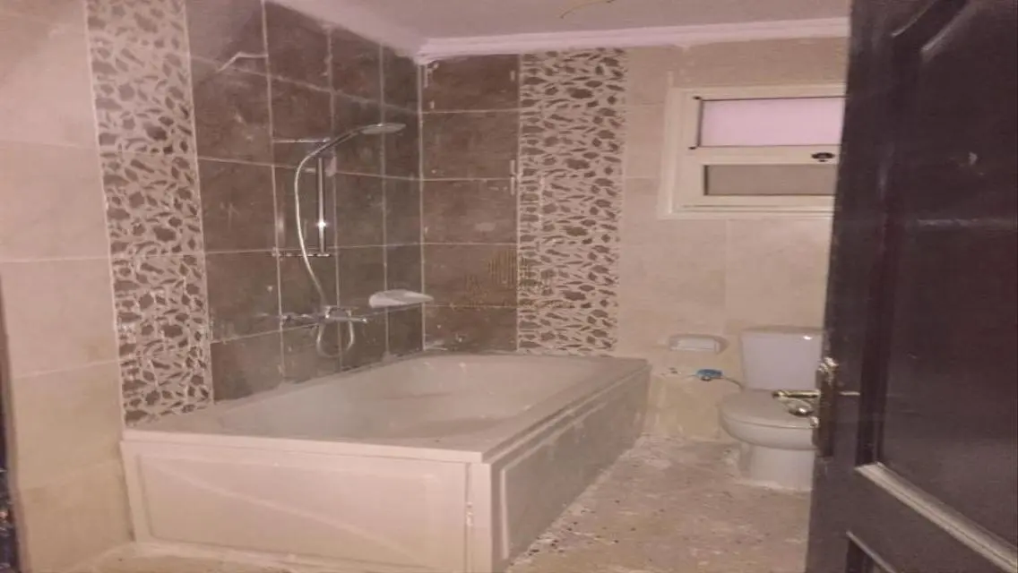 Luxury Apartment with Meter Space in Prime Location