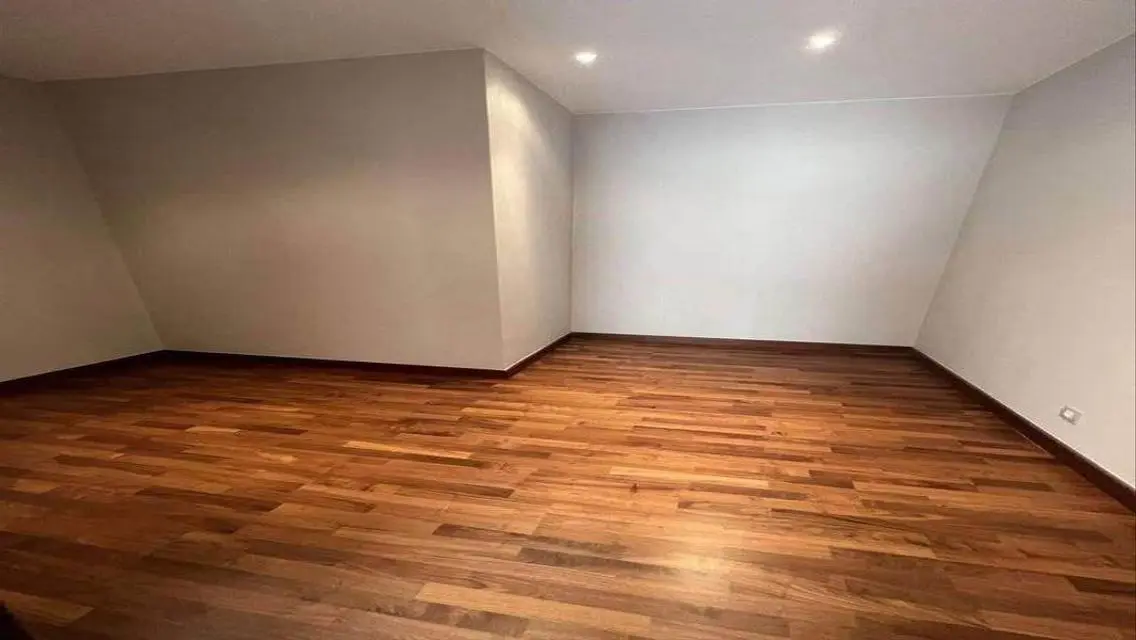 Ready to move Finished Apartment in Beverly Hills