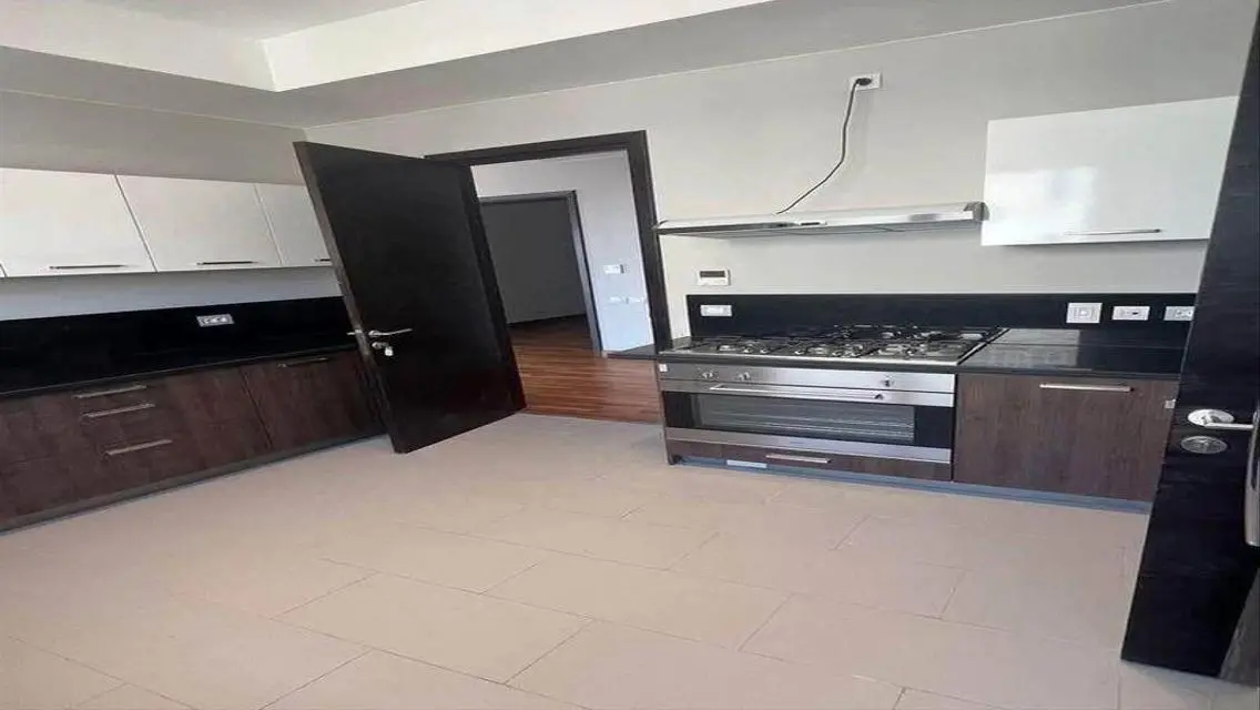 Ready to move Finished Apartment in Beverly Hills