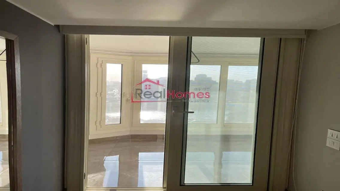 one bedroom modern nile view apartment
