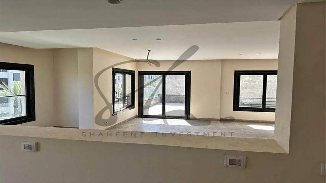Super deluxe finished duplex on the 90th Street,