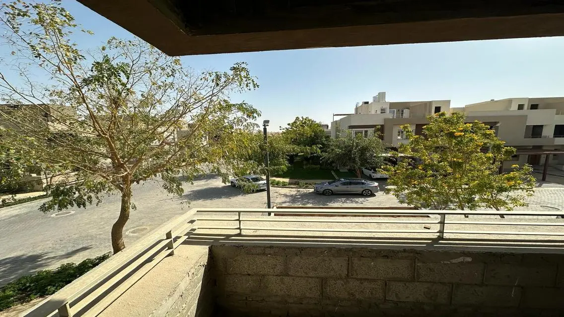 Luxury 3-Bedroom Apartment with Private Garden