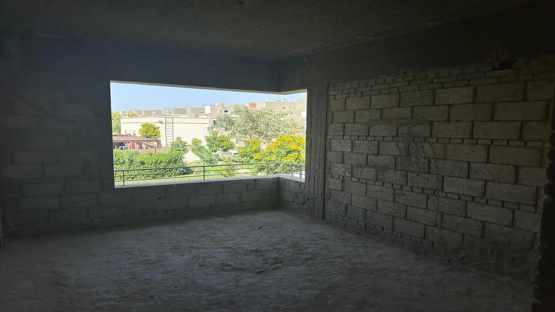 Luxury 3-Bedroom Apartment with Private Garden