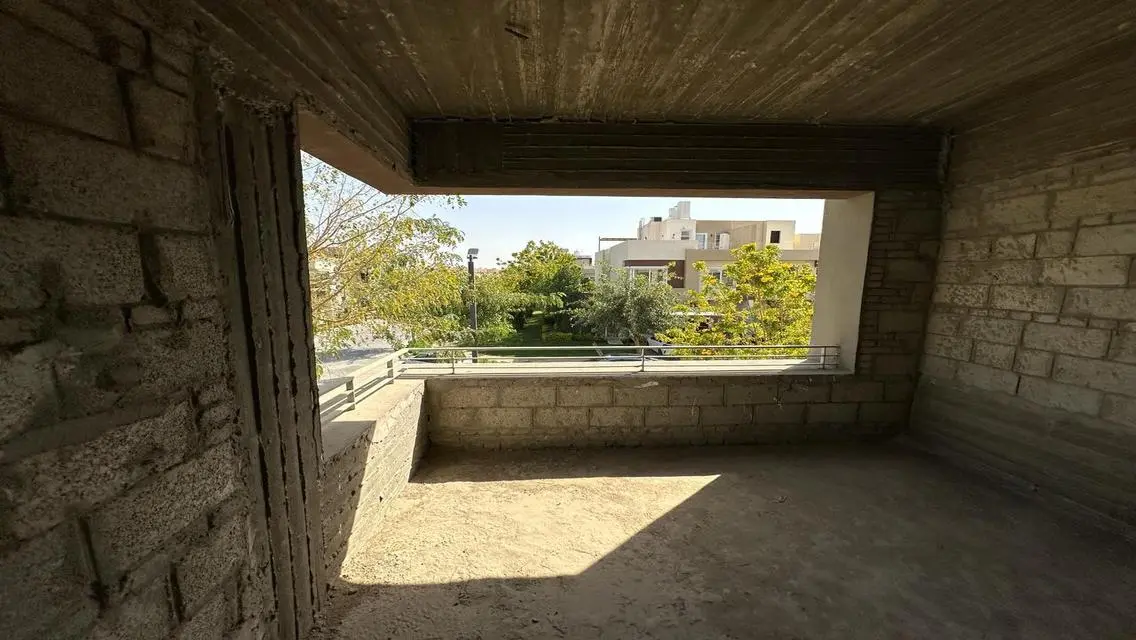 Luxury 3-Bedroom Apartment with Private Garden