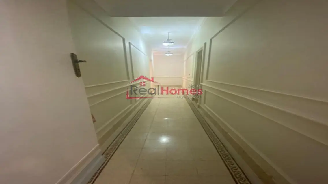 stylish high ceiling apartment for rent